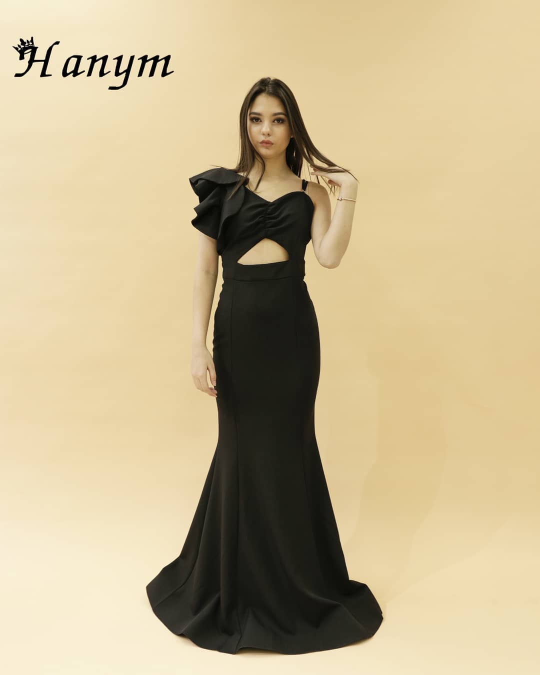 Вечернее платье (черное)